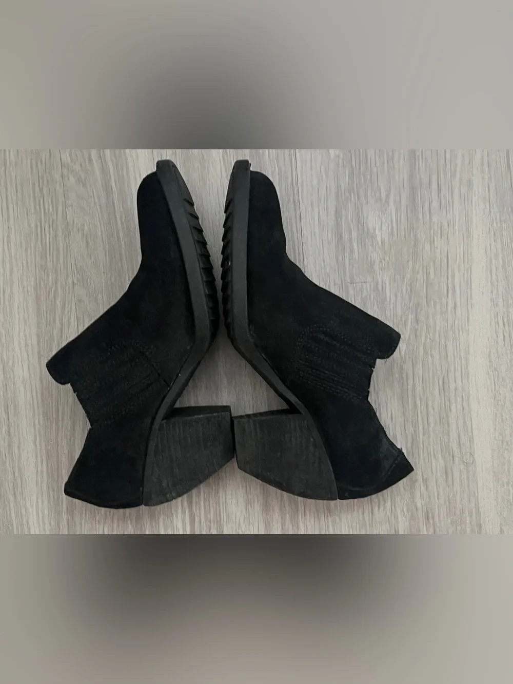 Born Black Suede Ankle Booties Women’s Size 6M Block Heel Comfort Chelsea Boots